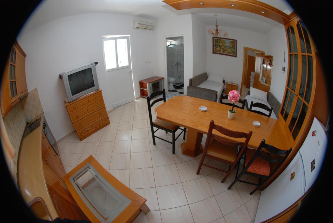 Vila Enea Ksamil Luaran gambar